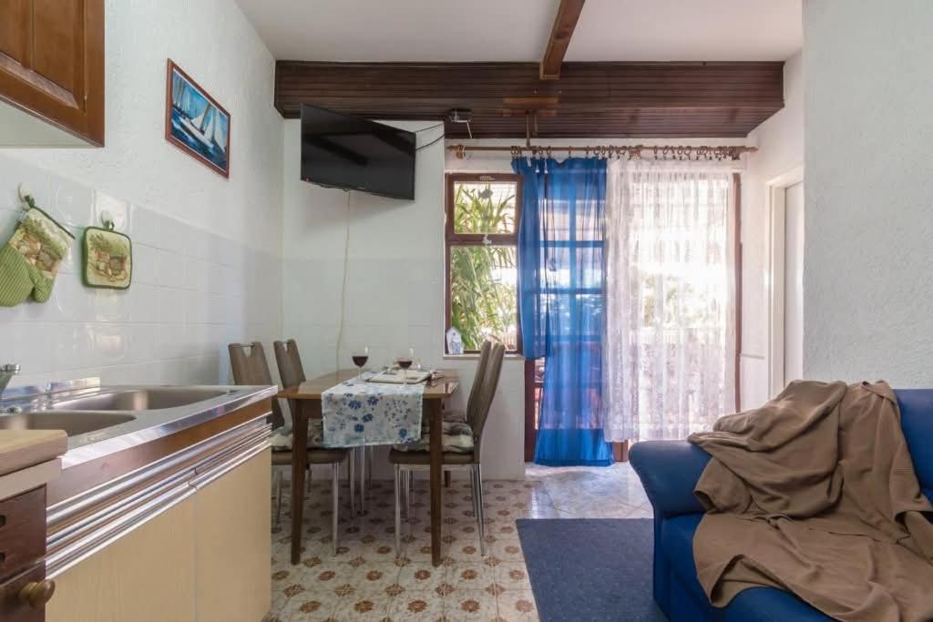 Loredana Apartments 크리크베니카 객실 사진
